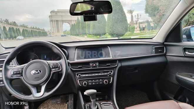 Kia K5-3