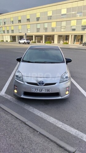 Toyota Prius-4