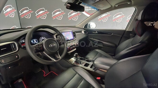 Kia Sorento-10