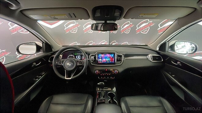 Kia Sorento-11