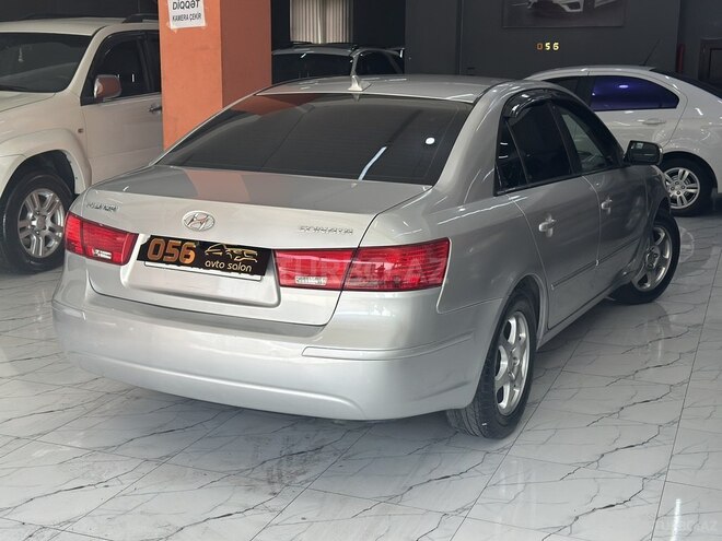 Hyundai Sonata-4