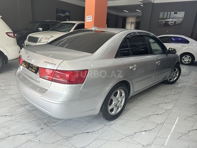 Hyundai Sonata-5