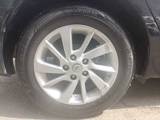 Nissan Sentra-8