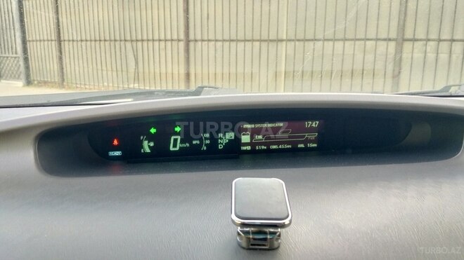 Toyota Prius-14