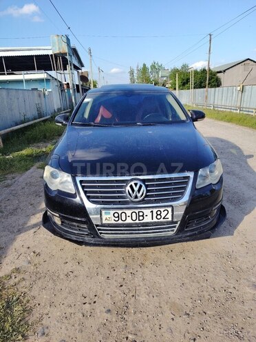 Volkswagen Passat-1
