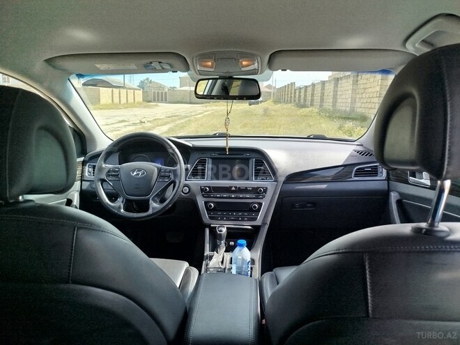 Hyundai Sonata-7