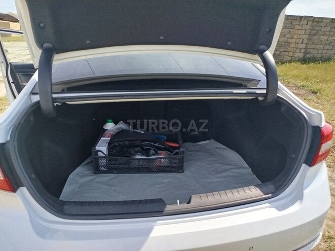 Hyundai Sonata-13