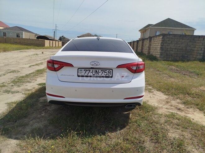 Hyundai Sonata-6