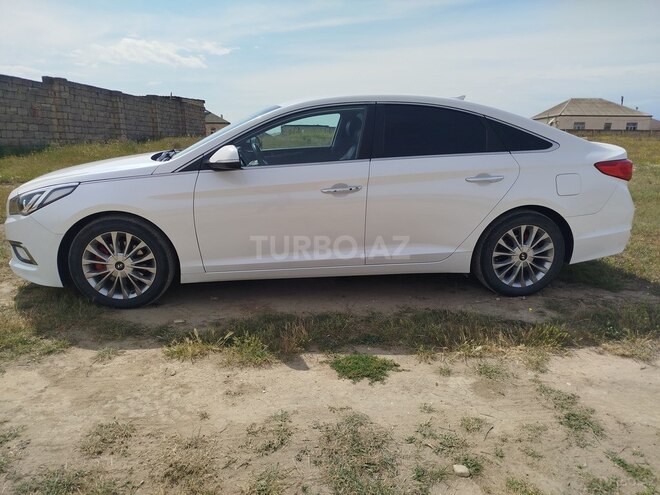 Hyundai Sonata-5