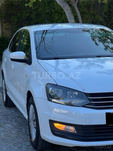 Volkswagen Polo-3