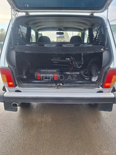 LADA (VAZ) Niva-9