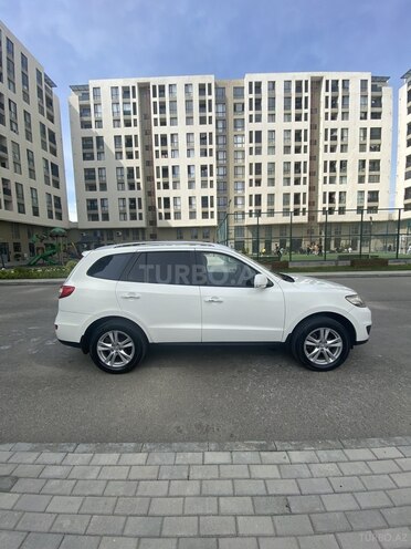 Hyundai Santa Fe-5