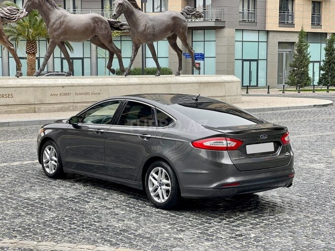 Ford Fusion (North America)-2