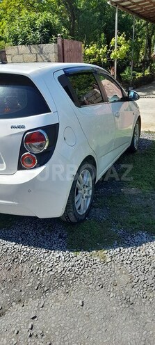 Chevrolet Aveo-7