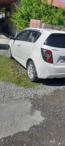 Chevrolet Aveo-8