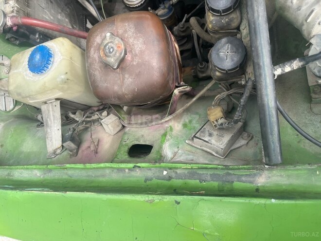 LADA (VAZ) 21011-12
