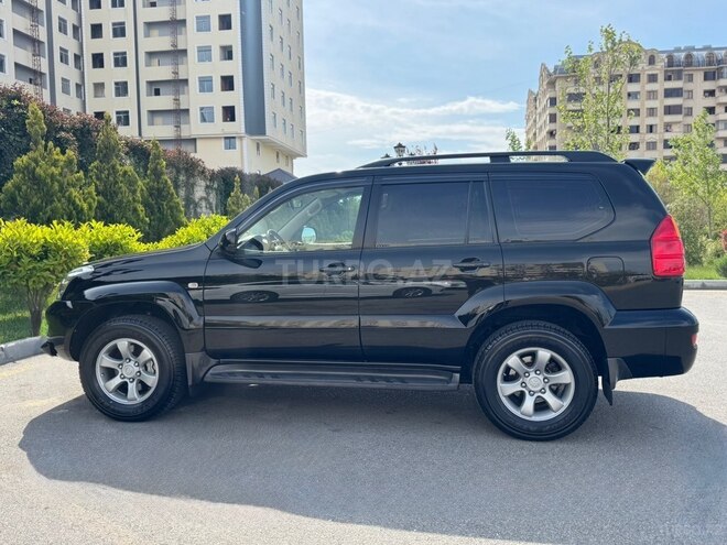 Toyota Land Cruiser Prado-4