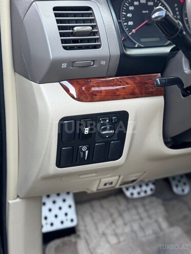 Toyota Land Cruiser Prado-17