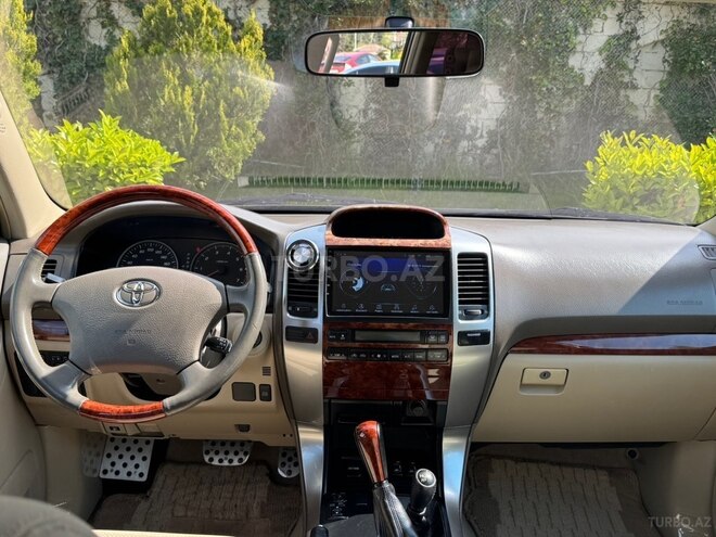 Toyota Land Cruiser Prado-16