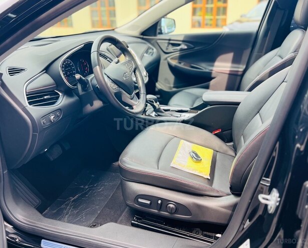 Chevrolet Malibu-17