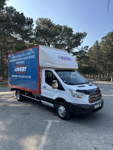 Ford Transit-1