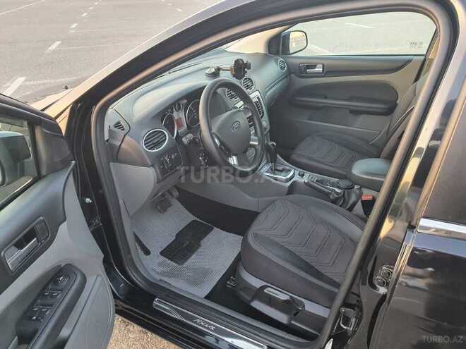 Ford Focus-8