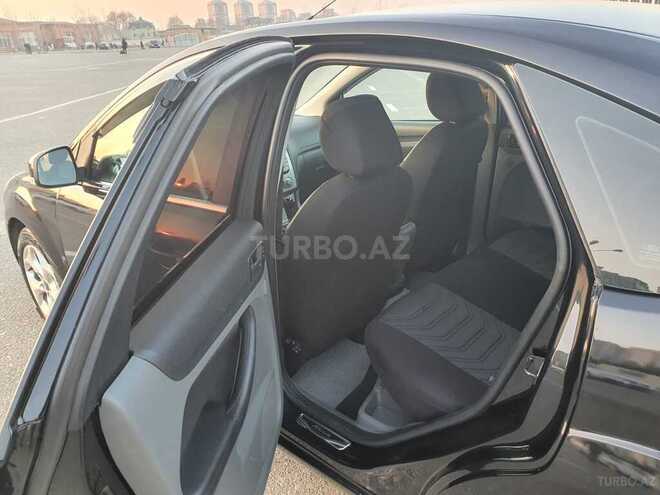 Ford Focus-7