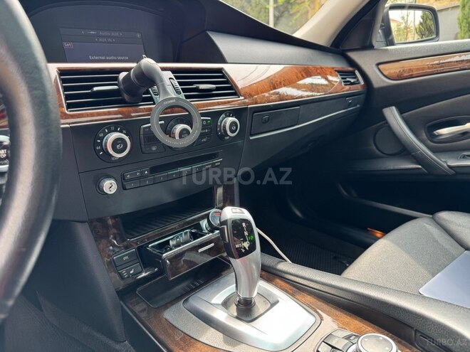 BMW 528-6