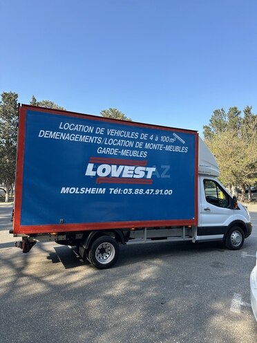Ford Transit-8