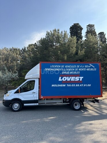 Ford Transit-4