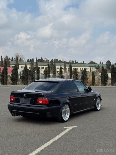BMW 525-8