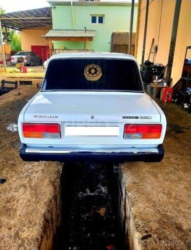LADA (VAZ) 2107-4