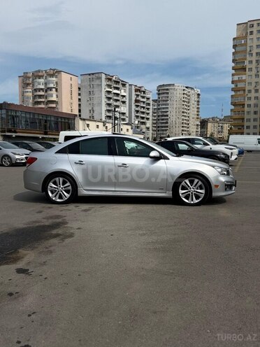 Chevrolet Cruze-5