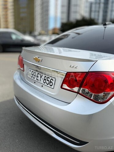 Chevrolet Cruze-9