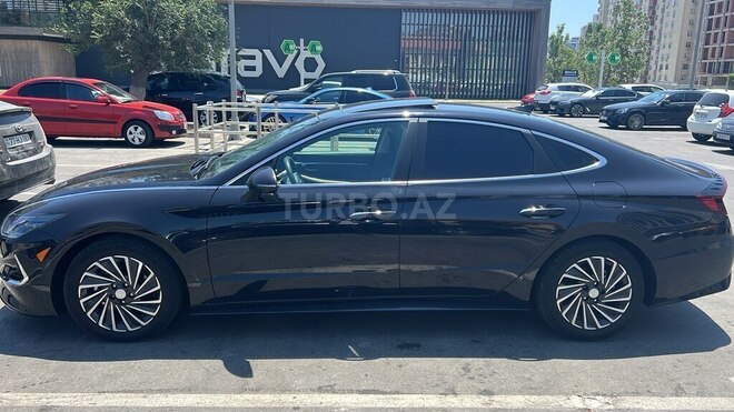 Hyundai Sonata-3