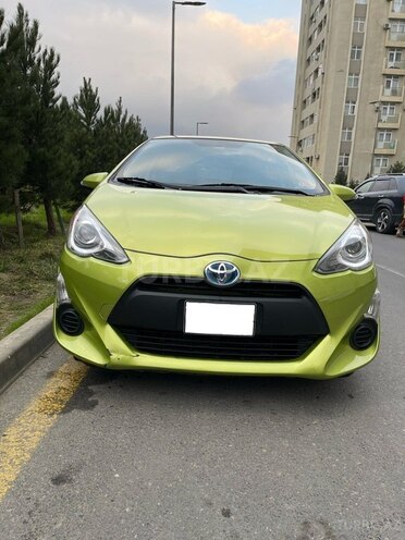 Toyota Prius C-1