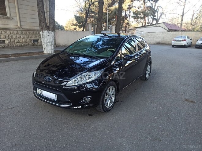 Ford Fiesta-13