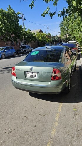 Volkswagen Passat-3