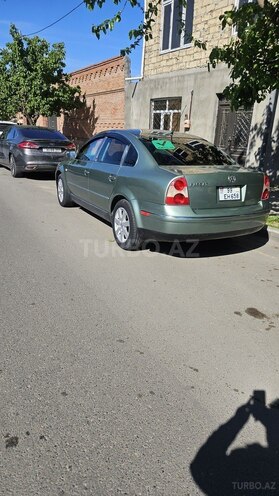 Volkswagen Passat-2