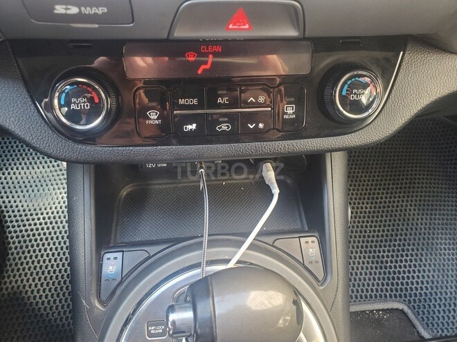 Kia Sportage-8