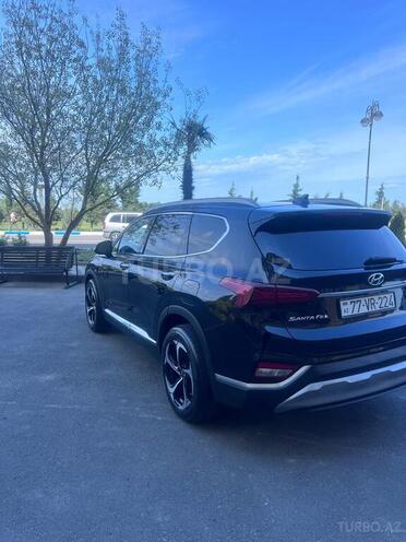 Hyundai Santa Fe-14