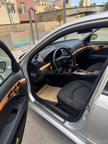 Mercedes E 220-9
