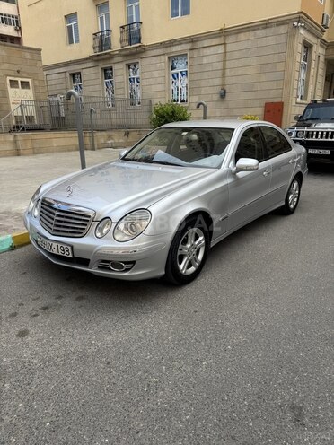 Mercedes E 220-4