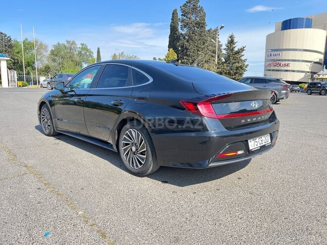 Hyundai Sonata-21