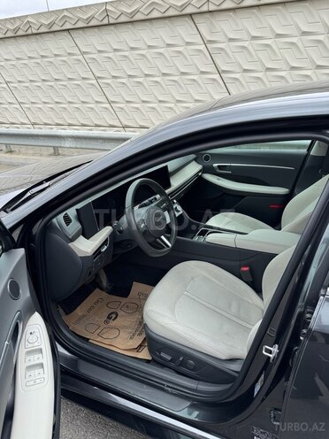 Hyundai Sonata-11