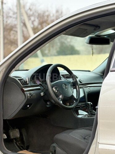 Mercedes E 200-7