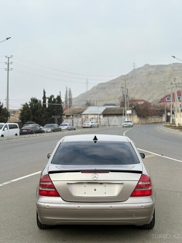 Mercedes E 200-6