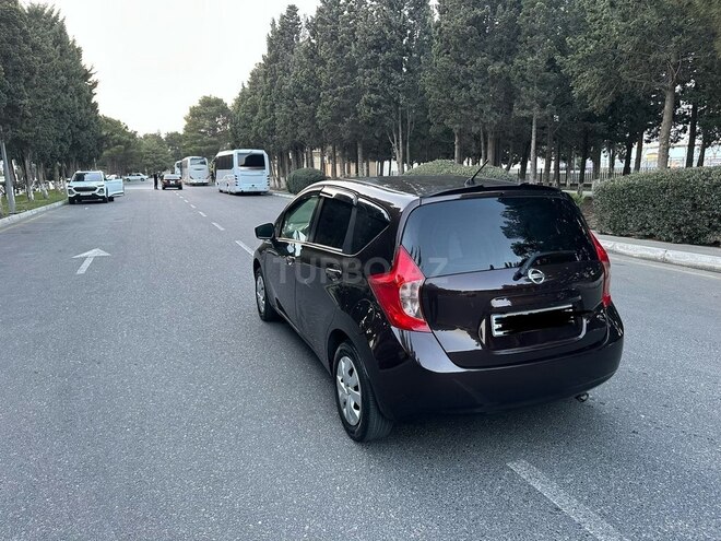 Nissan Note-5