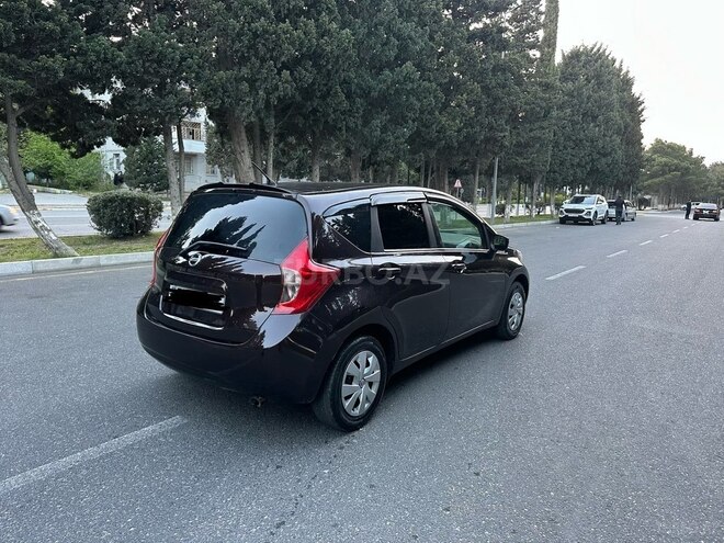 Nissan Note-8