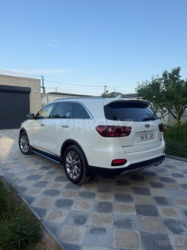 Kia Sorento-4
